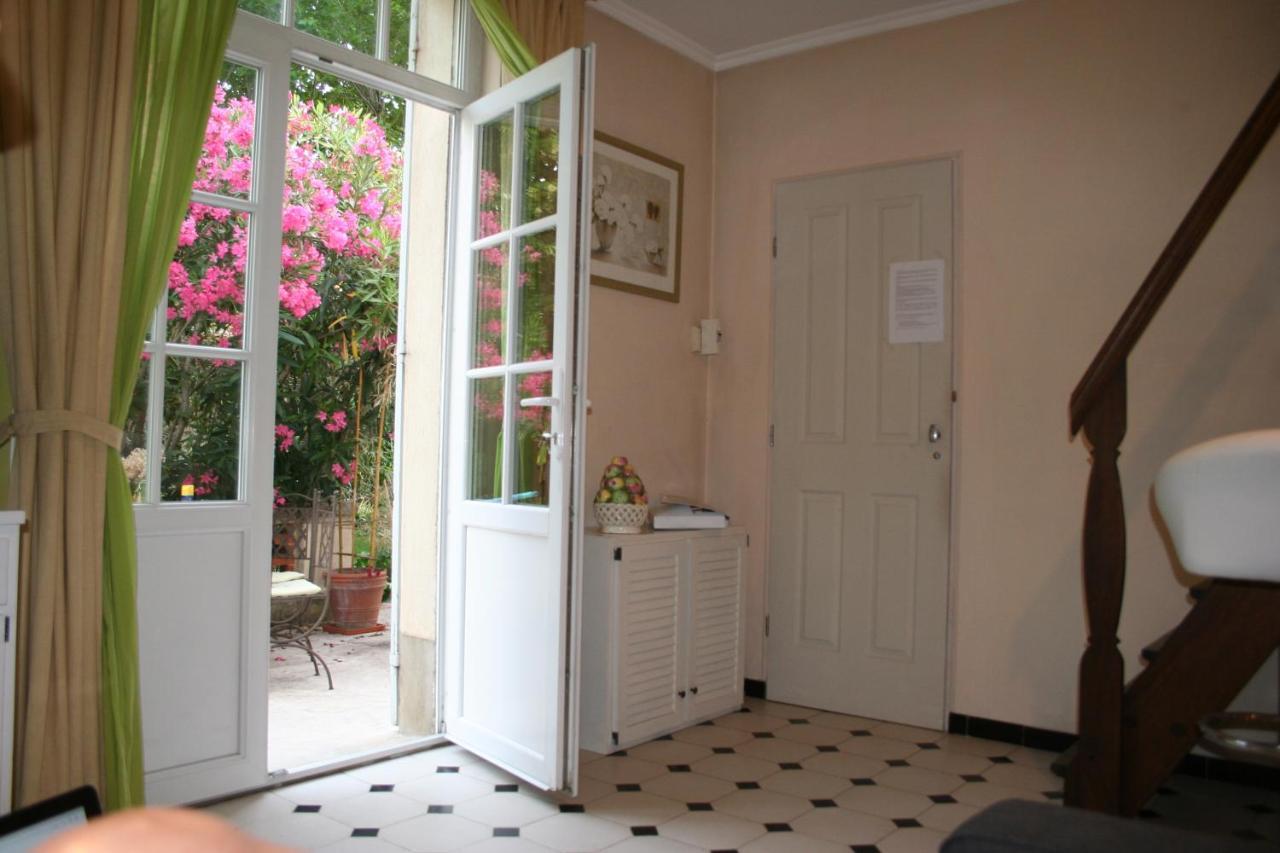 Le Petit Palais Maisonnette Aparthotel Avignone Esterno foto